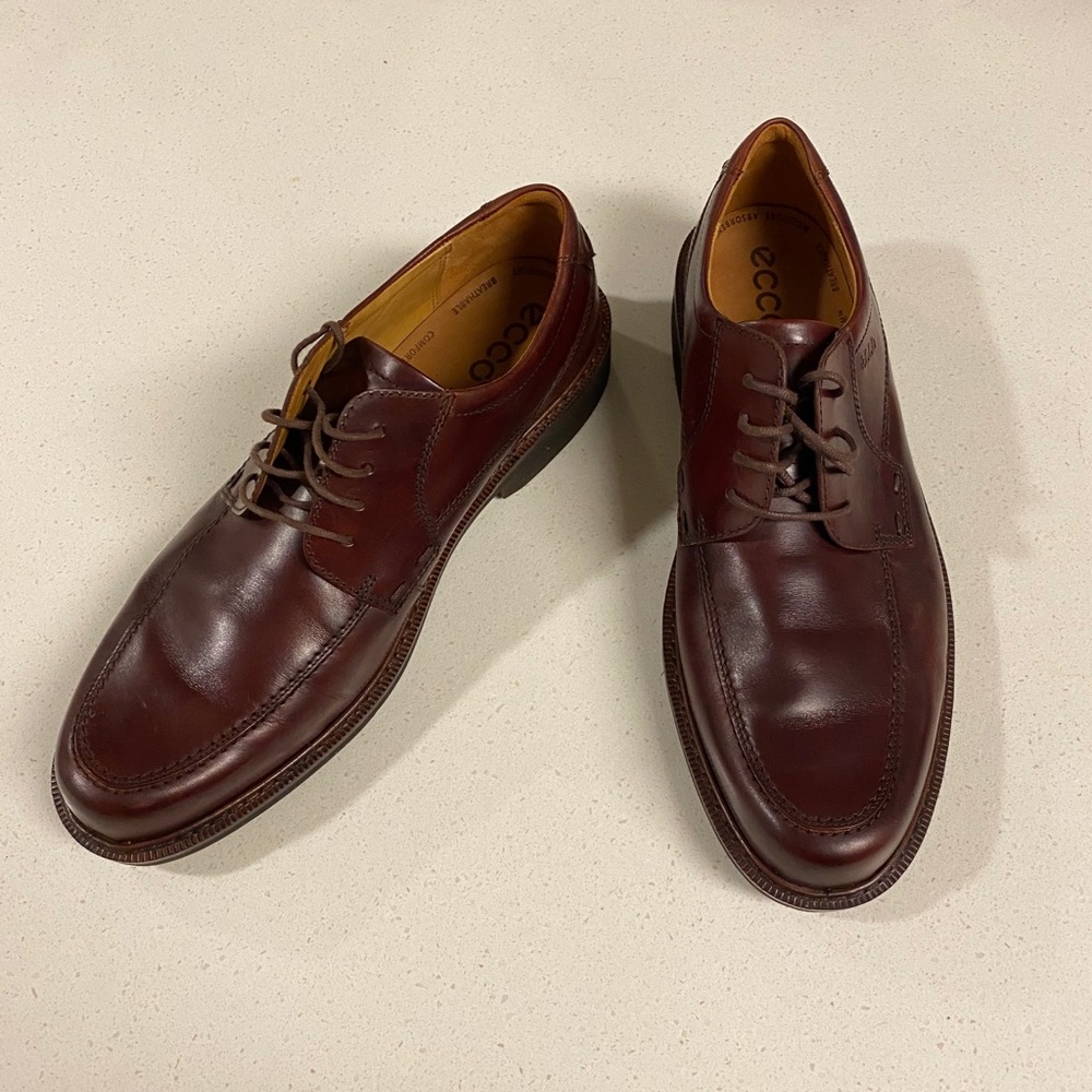 Ecco Dress Shoes